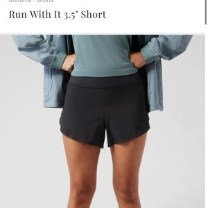 Athleta Run With It Short 3.5